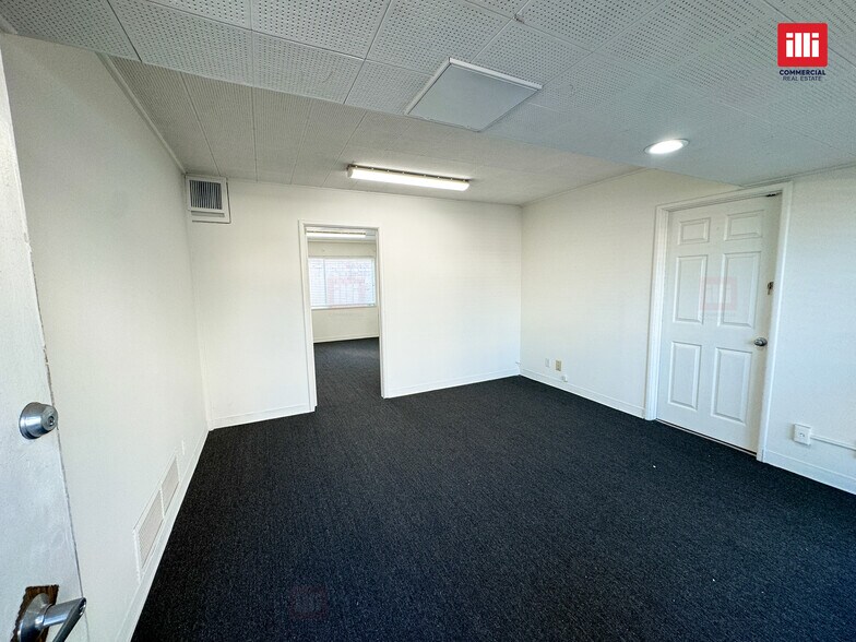 More Photos Of 8240 Beverly Blvd, Los Angeles Storefront Retail Office For Lease
