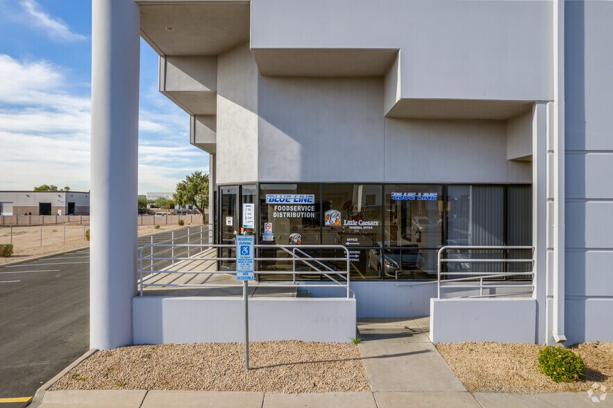 More Photos Of 420 S 53rd Ave, Phoenix Warehouse For Lease