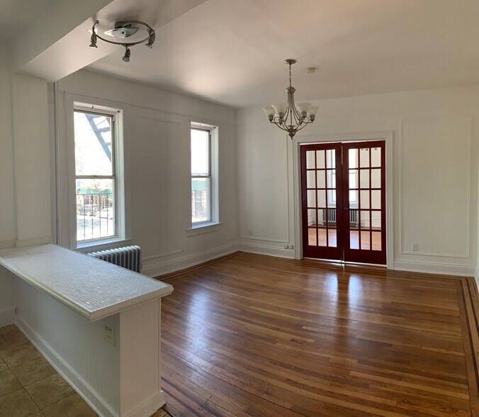 More Photos Of 41-01 48th St, Sunnyside Apartments For Lease