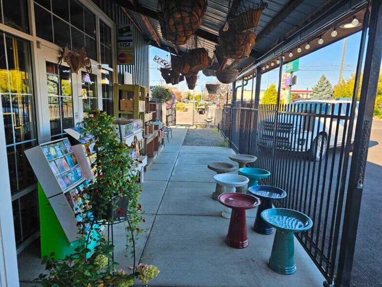 More Photos Of 15614 E Sprague Ave, Veradale Garden Center For Sale