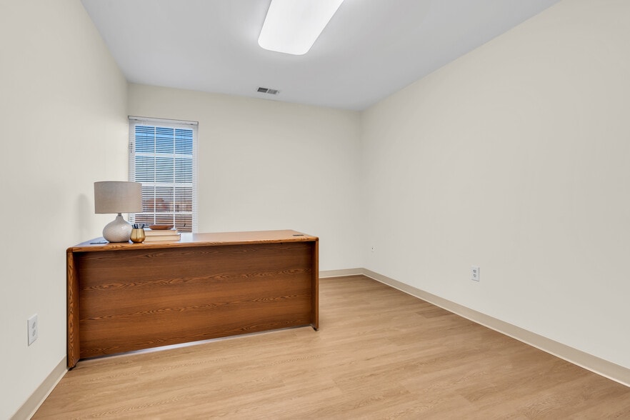 More Photos Of 1 Bethany Rd, Hazlet Office For Lease