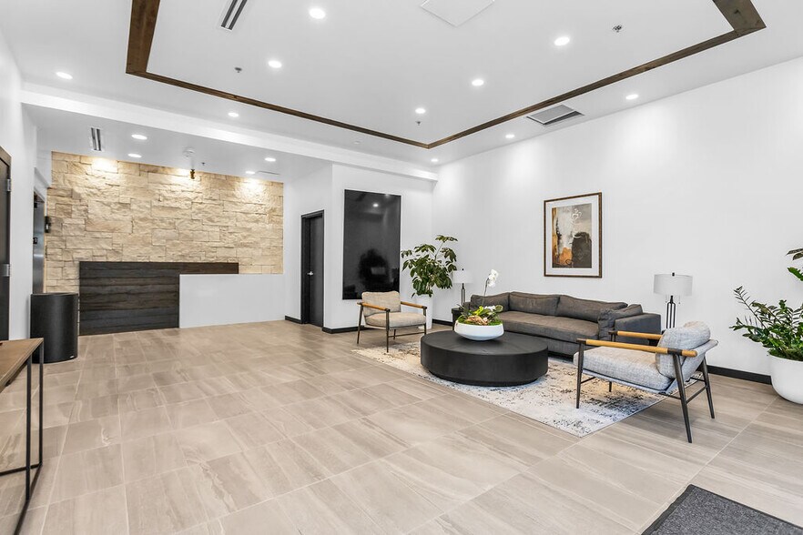 More Photos Of 5060 Tennyson Pky, Plano Medical For Sale