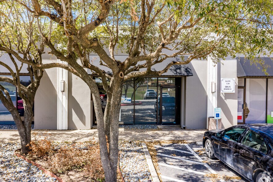 More Photos Of 3700 Fredericksburg Rd, San Antonio General Retail For Lease