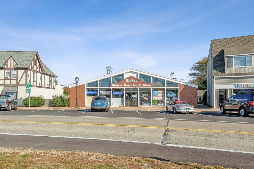 Primary Photo Of 95 Carl Fisher Plz, Montauk Storefront For Lease