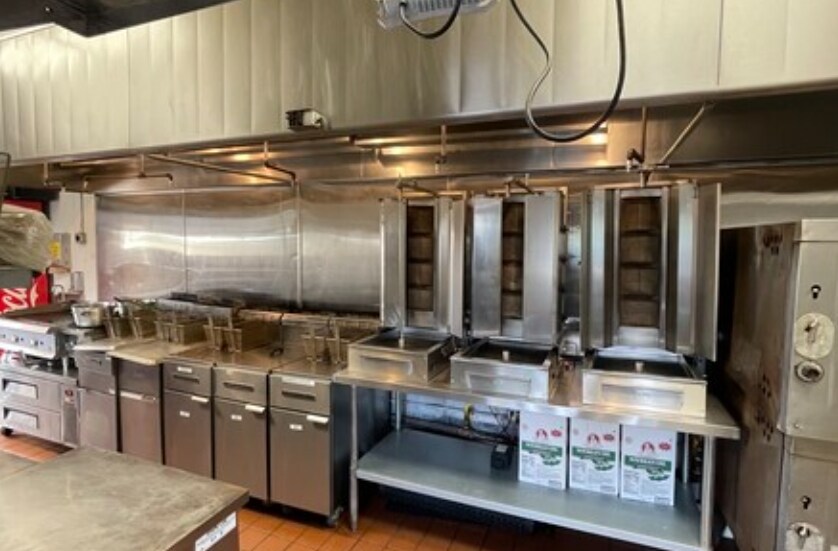 More Photos Of 1425 Ocean Front Walk, Venice Storefront For Lease