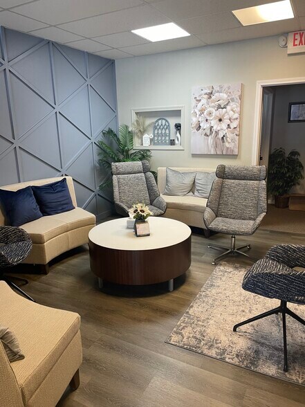 More Photos Of 2410 Milwaukee St, Delafield Storefront Retail Office For Lease