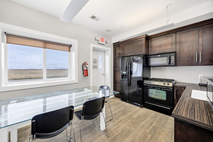 More Photos Of 1189 W 1700 N, Logan Warehouse For Lease