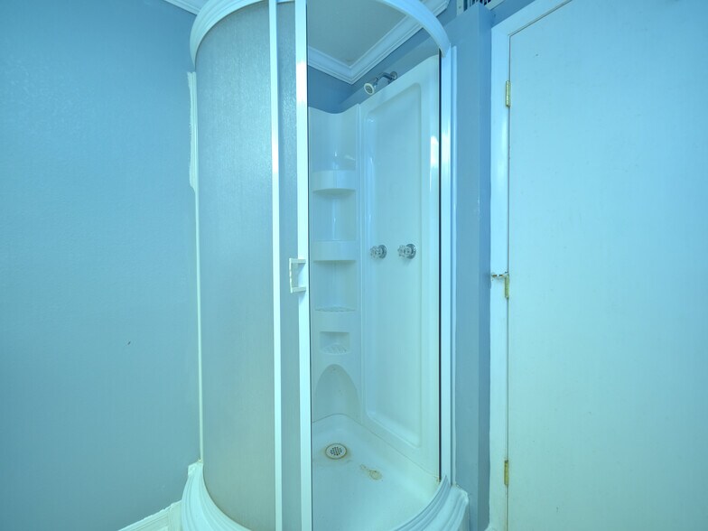 More Photos Of 629 S Broad St, Brooksville Office For Sale