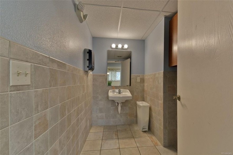 More Photos Of 1931 N Boise Ave, Loveland Medical For Lease