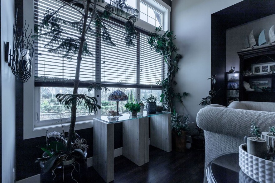 More Photos Of 2379 Chardonnay Ln, Abbotsford Hospitality For Sale