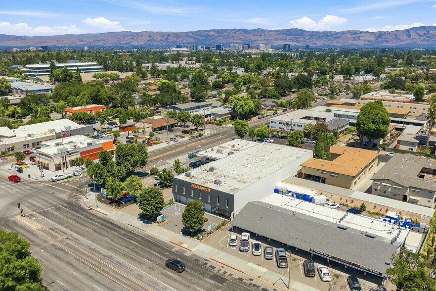 More Photos Of 902 S Bascom Ave, San Jose Industrial For Lease