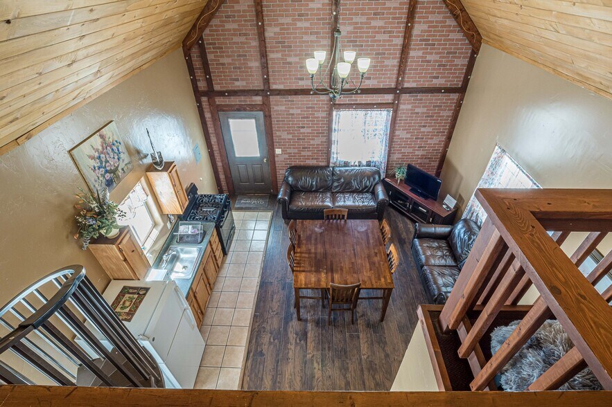 More Photos Of 21221 Baron Lake Dr, Cedaredge Hotel For Sale