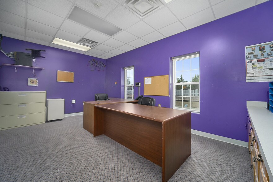 More Photos Of 116 Corporate Dr, Elizabeth City Schools For Sale