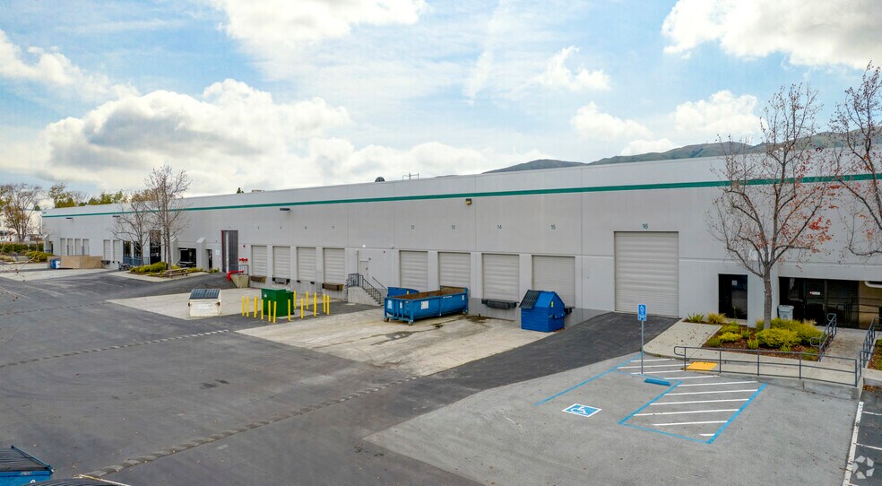 More Photos Of 48366-48380 Milmont Dr, Fremont Warehouse For Lease