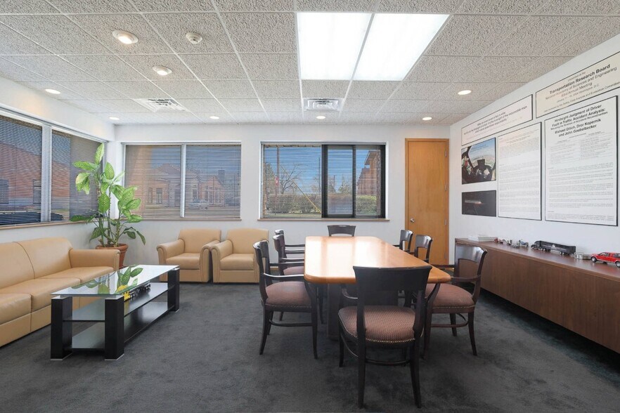 More Photos Of 5901 Lincoln Ave, Morton Grove Office For Sale