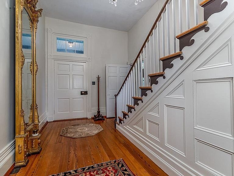 More Photos Of 325 Factory Outlet Dr, Max Meadows Specialty For Sale