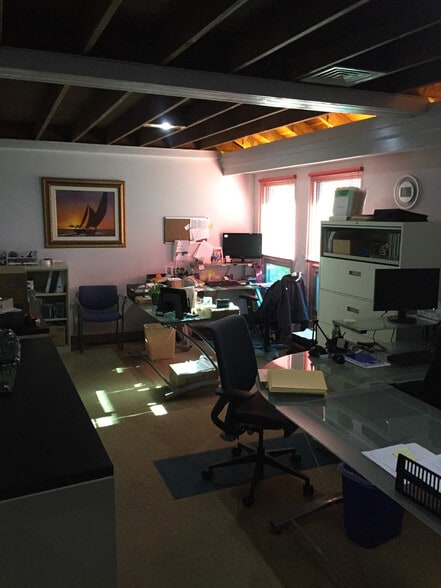 More Photos Of 70 Bridge St, Groton Light Manufacturing For Lease