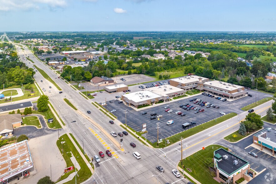 More Photos Of 6220 Washington Ave, Racine Freestanding For Lease