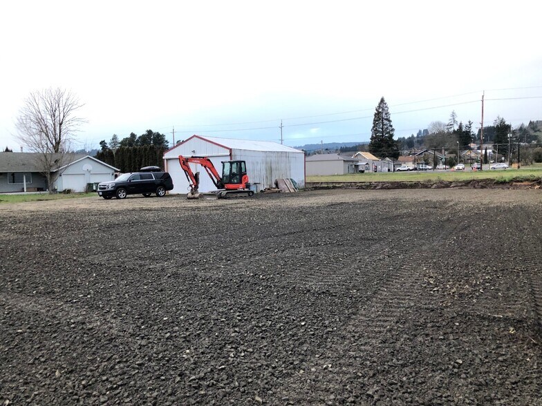 Primary Photo Of Maple & Yard St, Dundee Warehouse For Lease