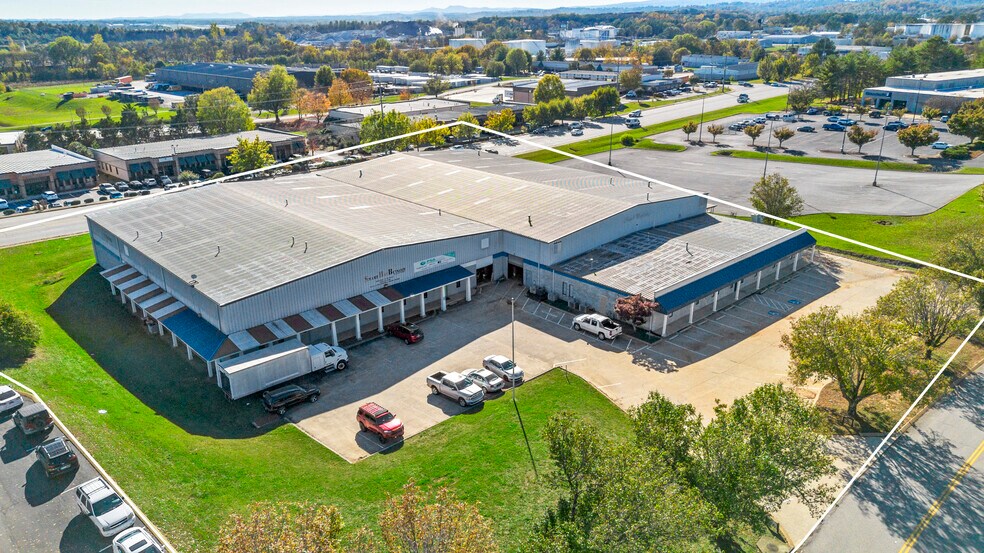 More Photos Of 6130 Preservation Dr, Chattanooga Light Distribution For Sale