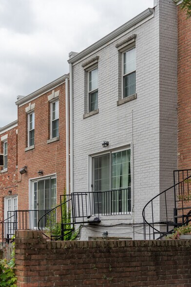 More Photos Of 4436 MacArthur Blvd NW, Washington Multifamily For Sale