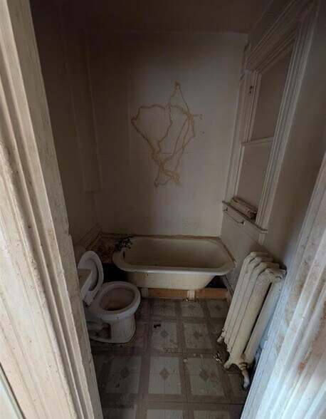 More Photos Of 601-609 NE Perry Ave, Peoria Apartments For Sale