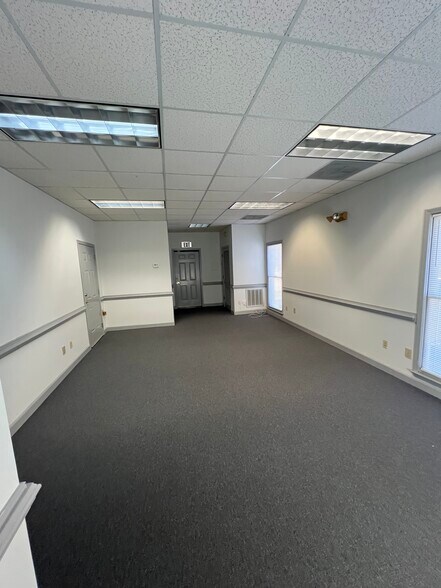 More Photos Of 2630 Beaver Ruin Rd, Norcross Medical For Sale