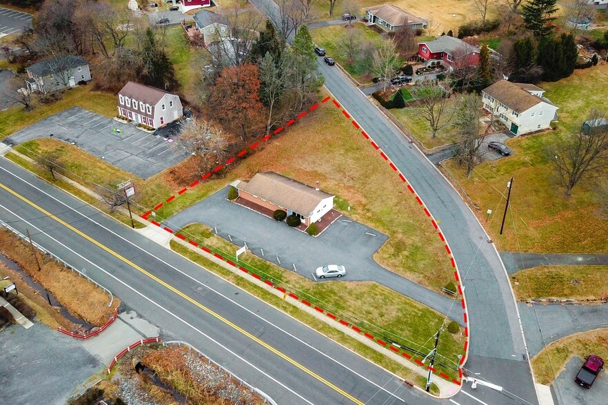 More Photos Of 110 W Main St, Clinton Township Office For Sale