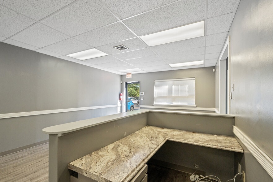 More Photos Of 510 Montauk Hwy, West Islip Office For Lease