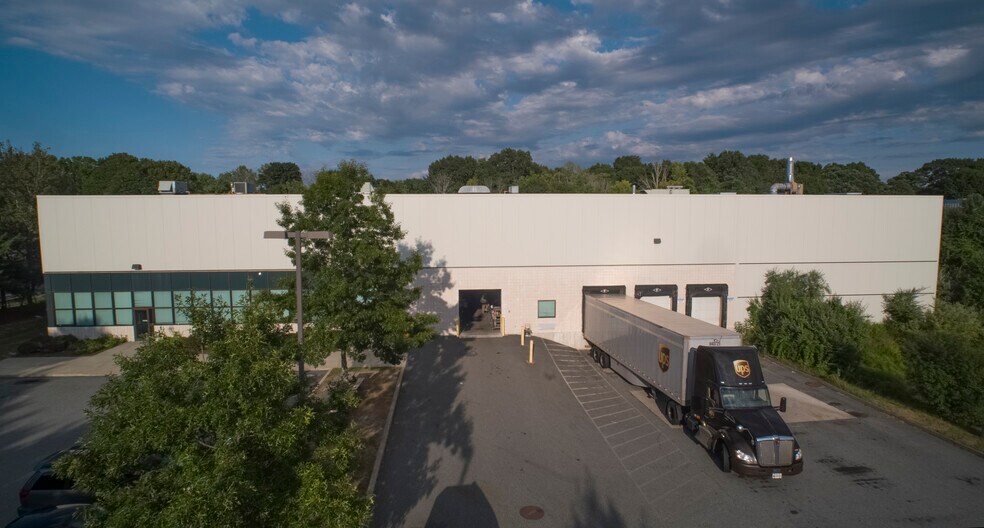 More Photos Of 572 West St, Mansfield Manufacturing For Lease