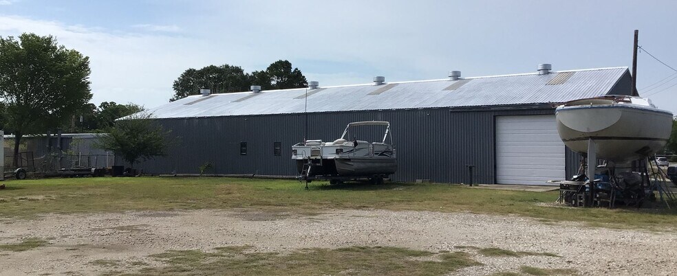 More Photos Of 921 Lawrence Rd, Kemah Industrial For Sale