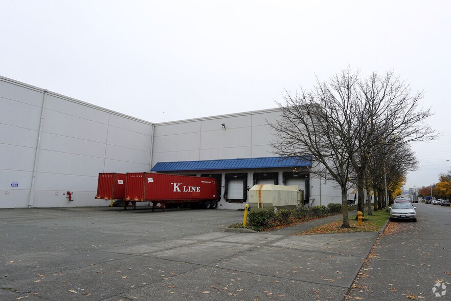 More Photos Of 4201-4521 6th Ave S, Seattle Warehouse For Lease