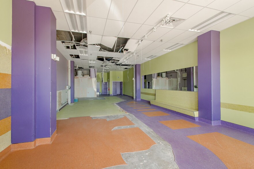 More Photos Of 4001 Nicholson Dr, Baton Rouge Hotel For Lease