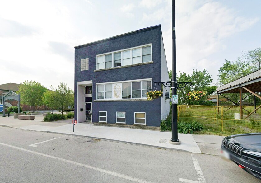 More Photos Of 57 Division St, Welland Storefront Retail Residential For Sale
