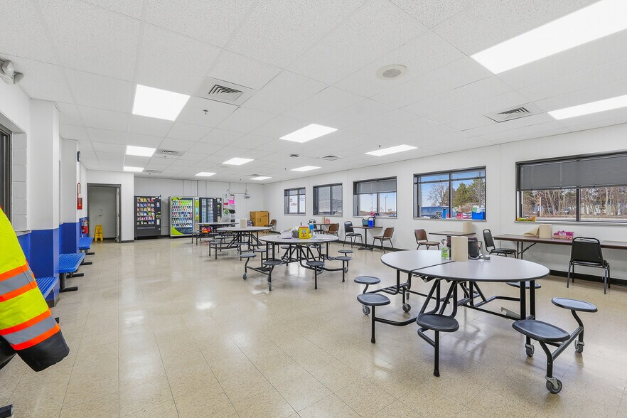 More Photos Of 424 E Oshkosh St, Ripon Manufacturing For Sale