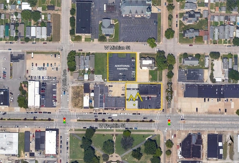 More Photos Of 2007 W Franklin St, Evansville Office For Lease