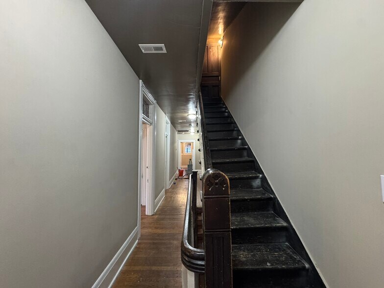 More Photos Of 903 Luttrell St, Knoxville Apartments For Sale