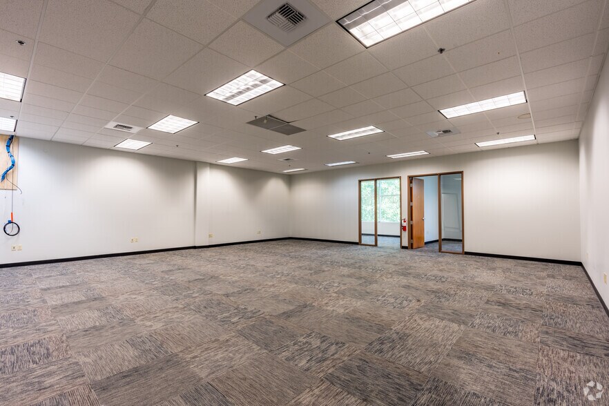 More Photos Of 2440 Gold River Rd, Rancho Cordova Office For Sale