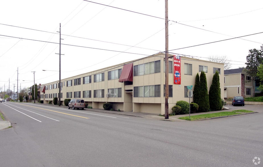 Primary Photo Of 7606-7720 E Burnside St, Portland Apartments For Sale