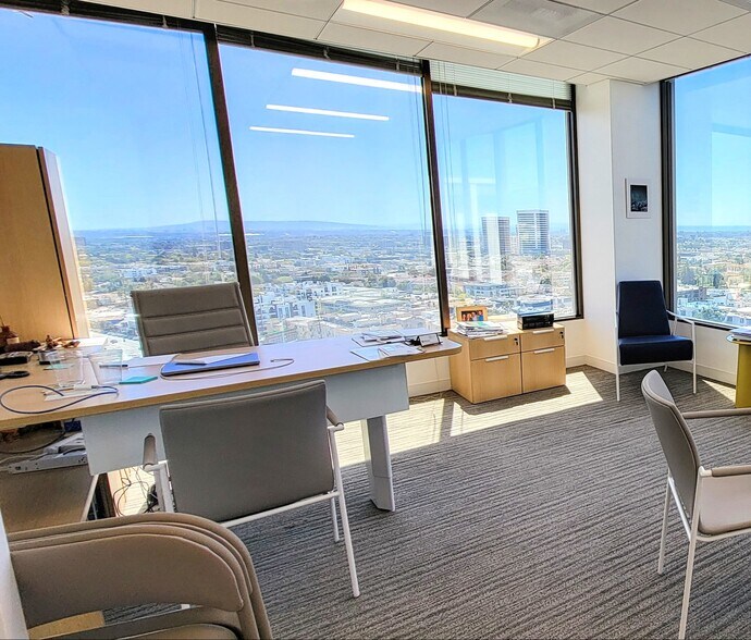 More Photos Of 10880 Wilshire Blvd, Los Angeles Loft Creative Space For Lease