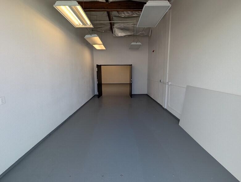 More Photos Of 930 Huber St, Grover Beach Warehouse For Lease