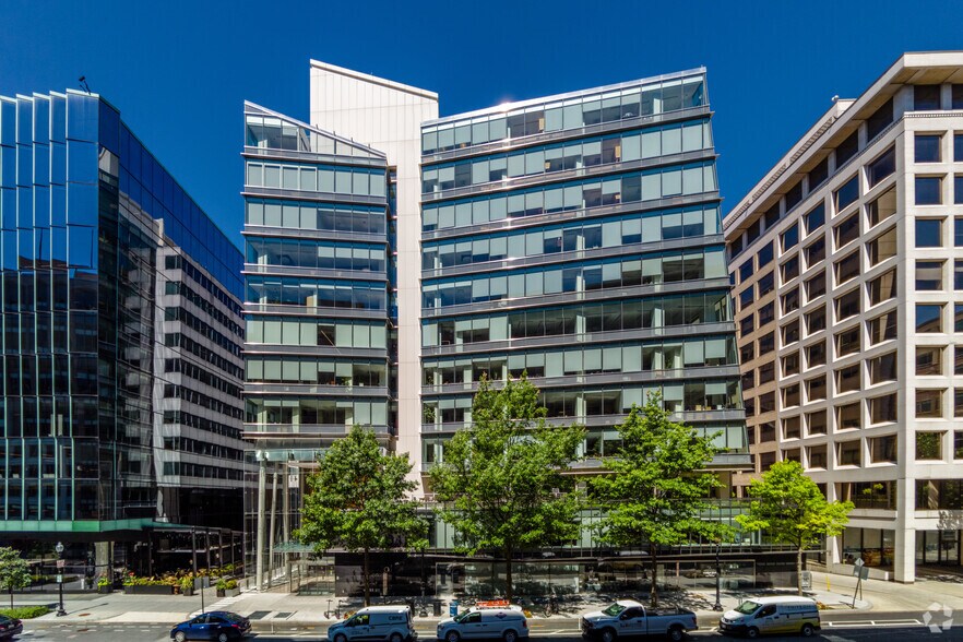 More Photos Of 1152 15th St NW, Washington Office For Lease