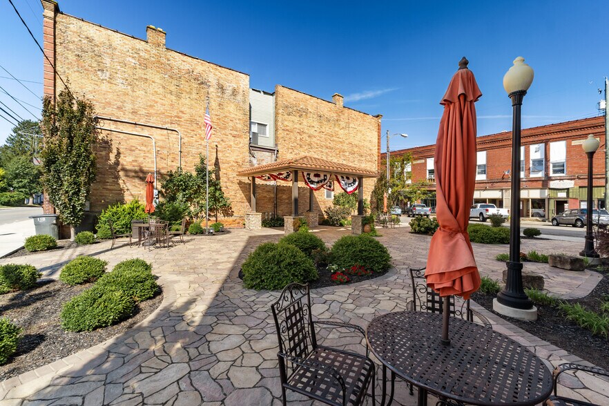 More Photos Of 111 W Main St, Bremen Storefront Retail Residential For Sale