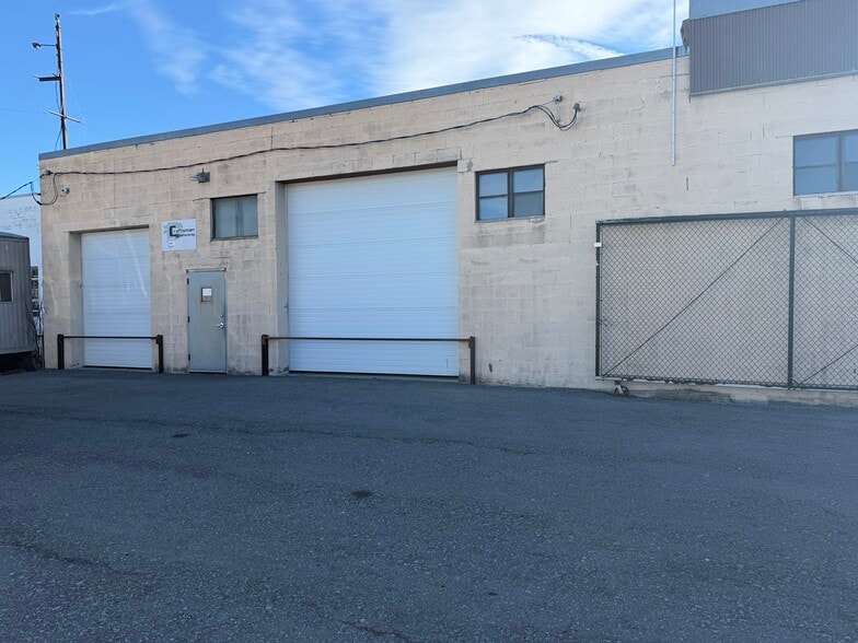 More Photos Of 1279 Mt Read Blvd, Rochester Warehouse For Lease
