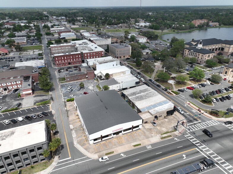 More Photos Of 131 W Duval St, Lake City Storefront Retail Office For Lease