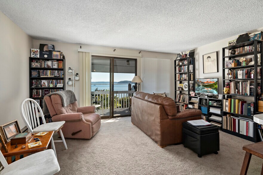 More Photos Of 1475 SE 9th Ave, Oak Harbor Apartments For Sale