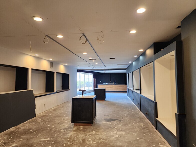 More Photos Of 2376-2380 Westwood Blvd, Los Angeles Storefront Retail Office For Lease