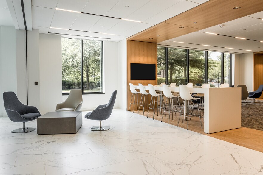 More Photos Of 6116 Executive Blvd, Rockville Office For Lease