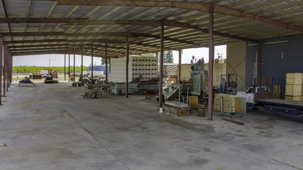 More Photos Of 8008 W Shields Ave, Fresno Food Processing For Sale