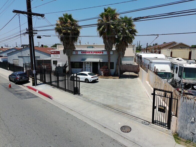 More Photos Of 8226 Salt Lake Ave, Cudahy Warehouse For Sale